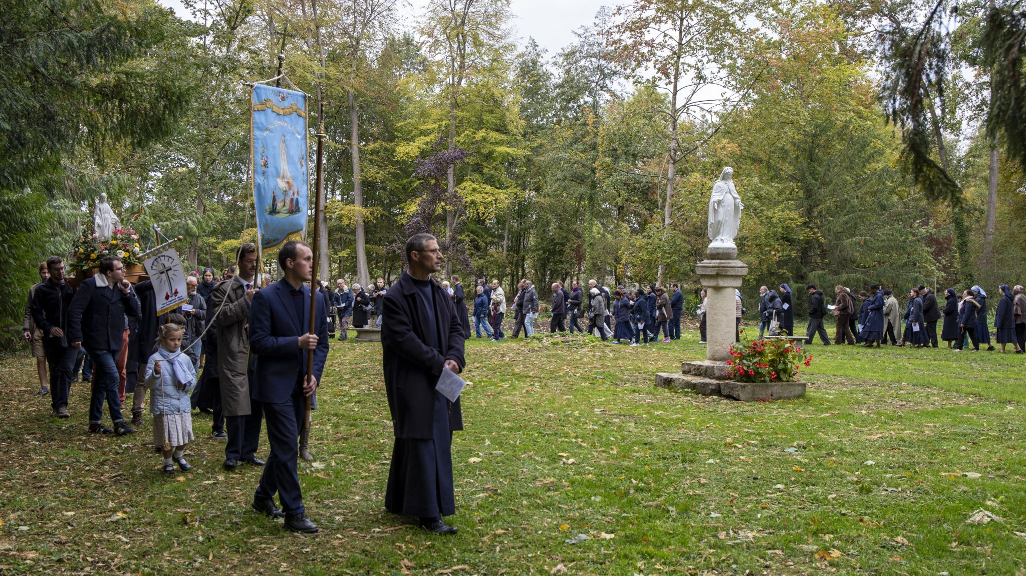 JoNDN_procession2.jpg