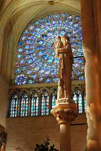 Page07-bas-Madonna_and_Child_dit_Notre-Dame_de_Paris_Dec_2024.jpeg