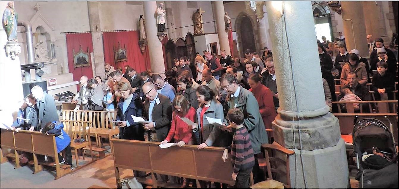 Qu’estce que les foyers amis de Notre Dame ? Famille Missionnaire de